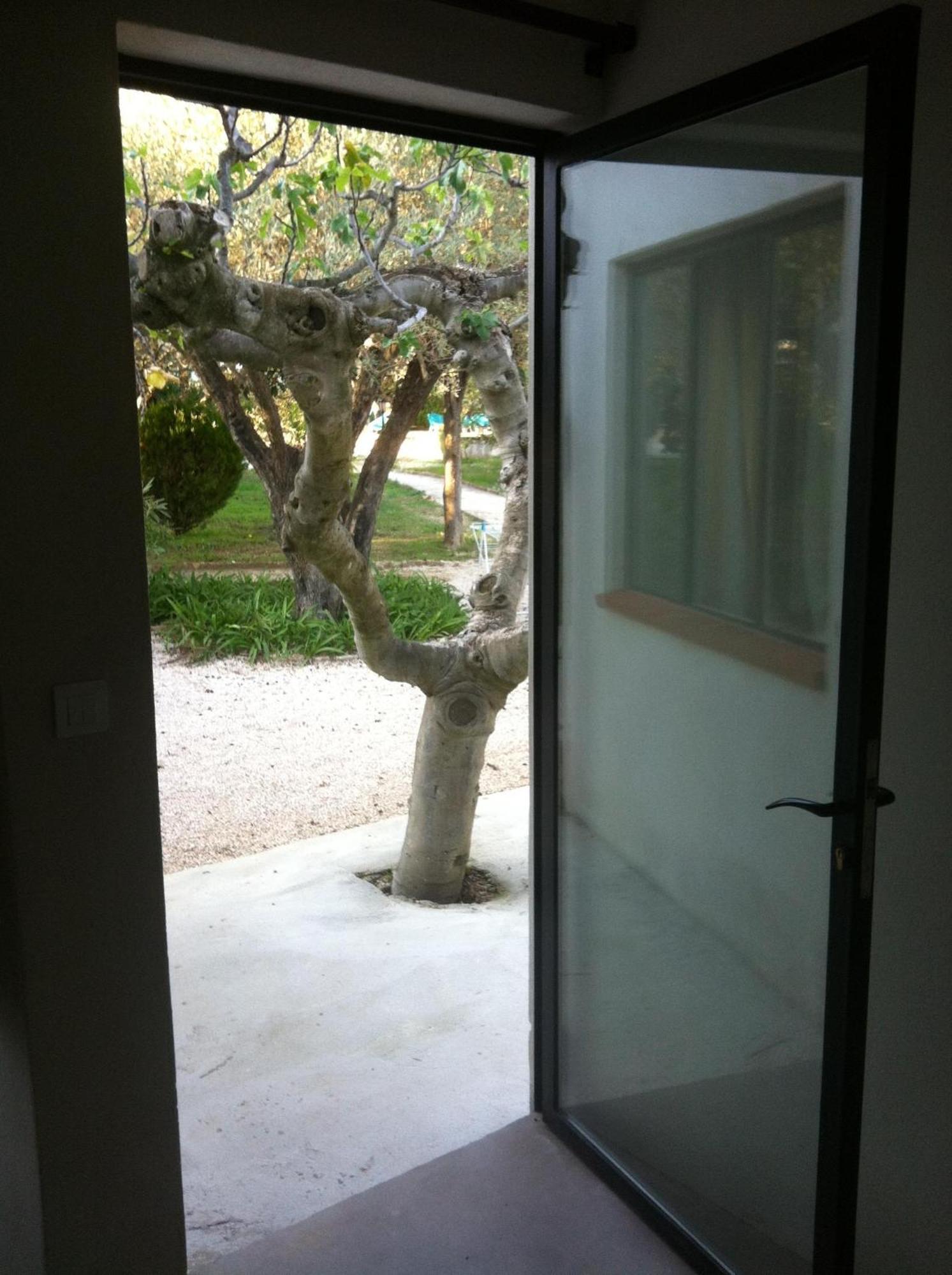 Du Cote De Chez Soi Otel La Ciotat Oda fotoğraf