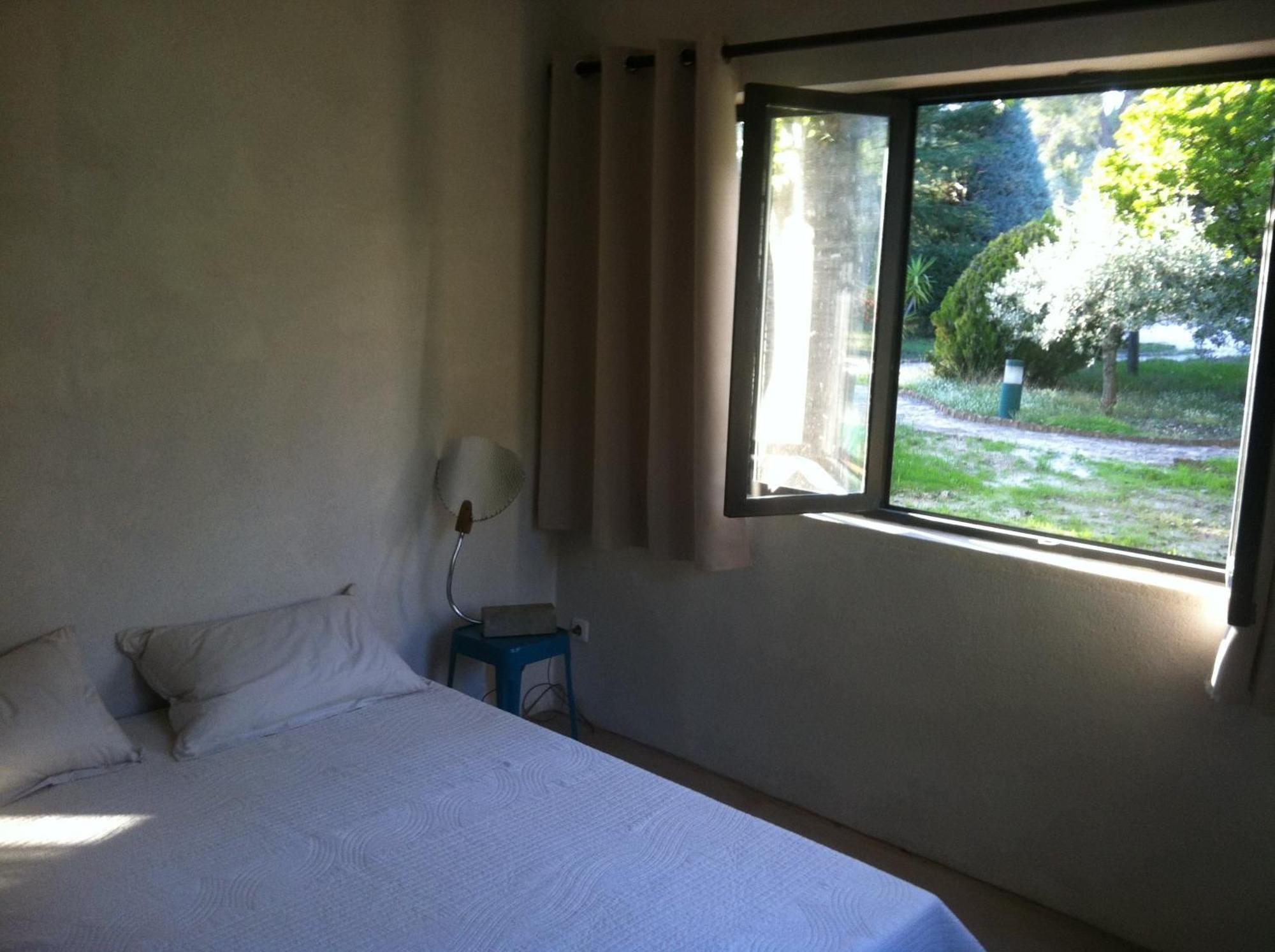 Du Cote De Chez Soi Otel La Ciotat Oda fotoğraf