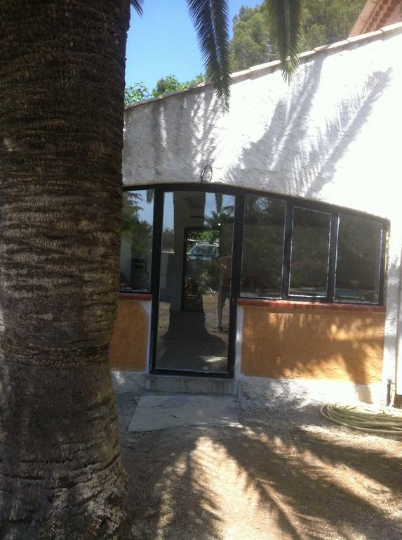 Du Cote De Chez Soi Otel La Ciotat Oda fotoğraf