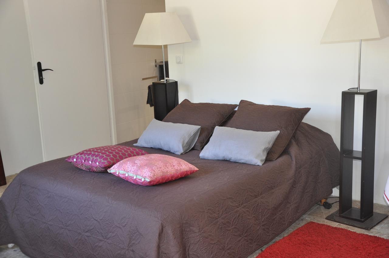 Du Cote De Chez Soi Otel La Ciotat Oda fotoğraf